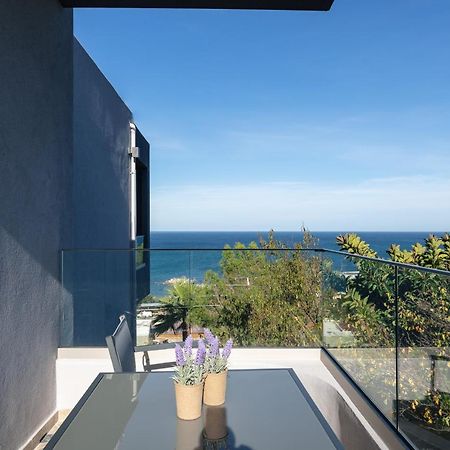 Pietra Di Mare Aparthotel Petres  Екстериор снимка