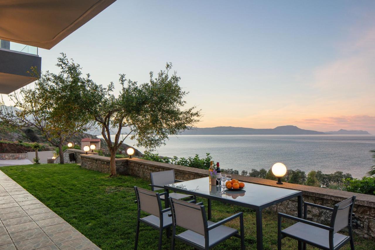 Pietra Di Mare Aparthotel Petres  Екстериор снимка
